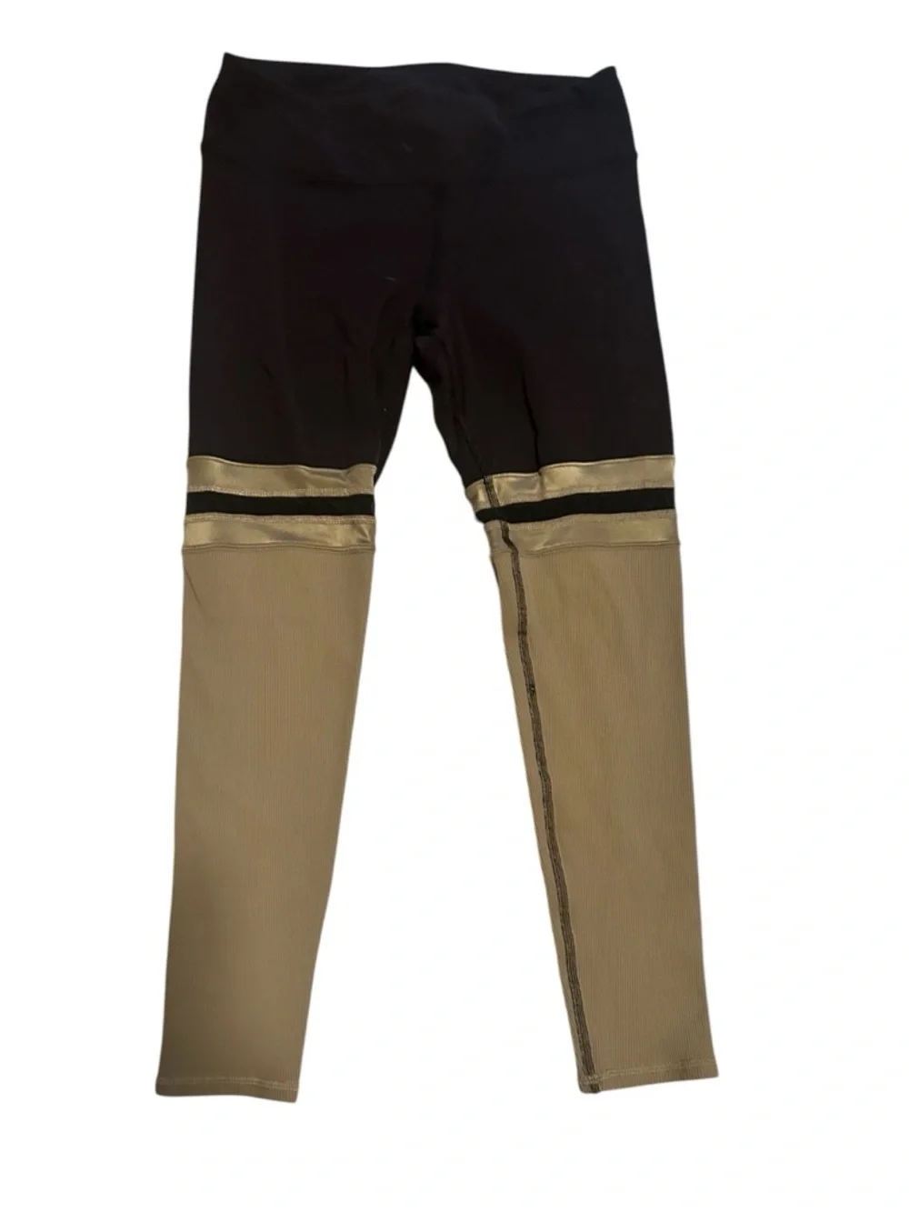 ALO Player High Waist Leggings in Black and Olive Branch 7/8” LengthSize Medium